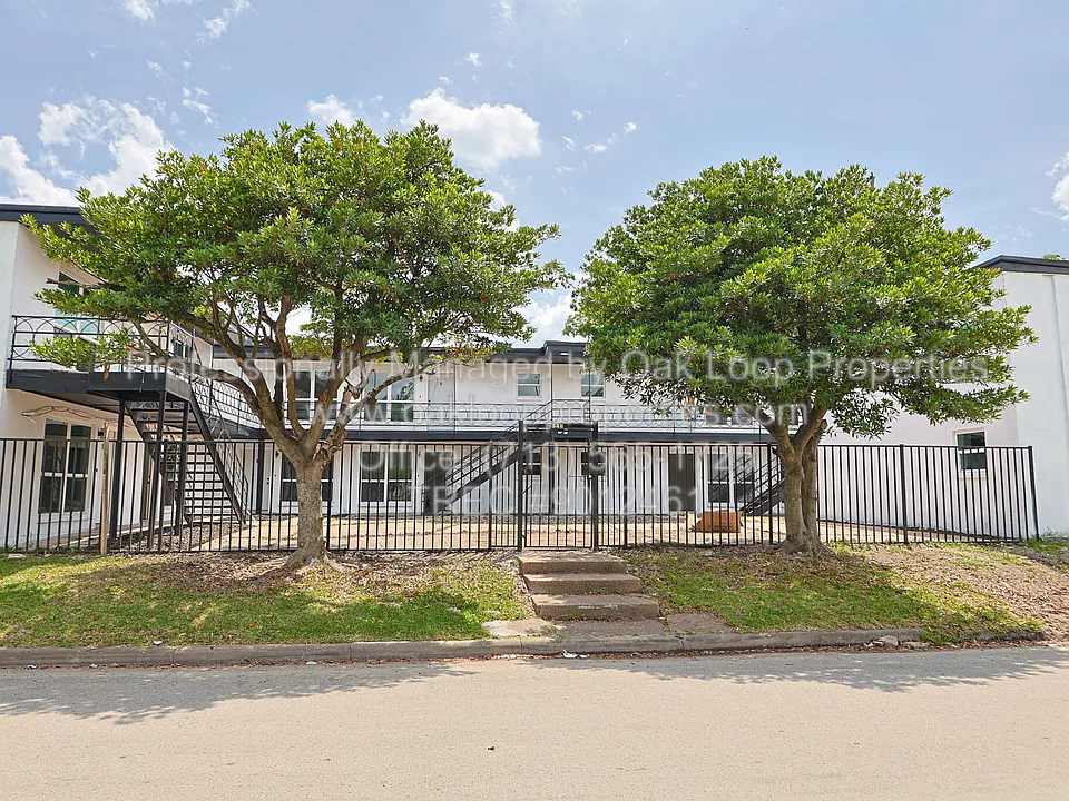 6840 Fairway Dr #1