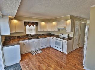 2271 Sonora Dr, Fenton, MI