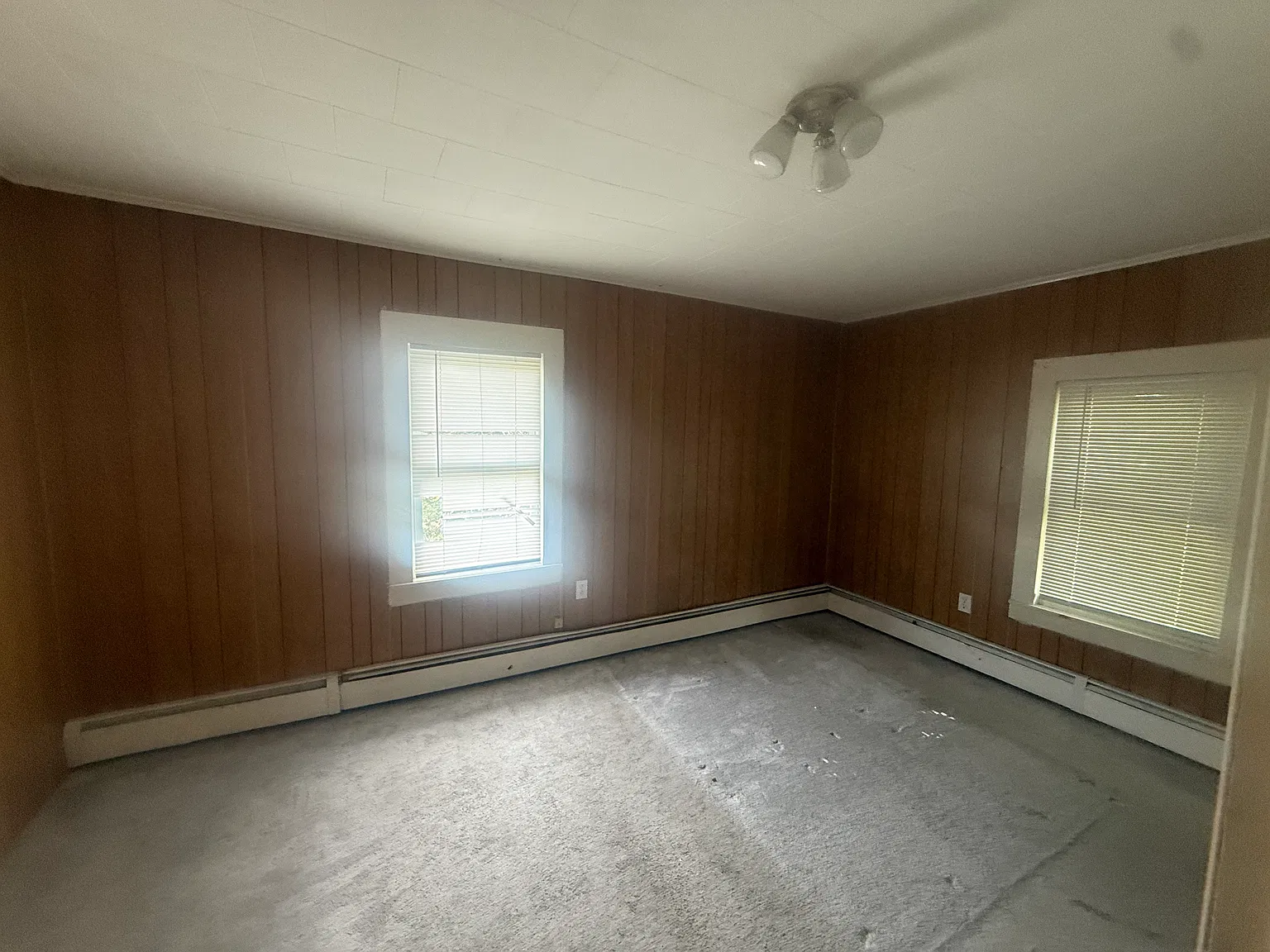 3 bed, $1,300 — Photo 3