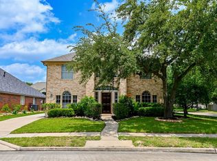 9102 Eaglecove Dr, Houston, TX 77064