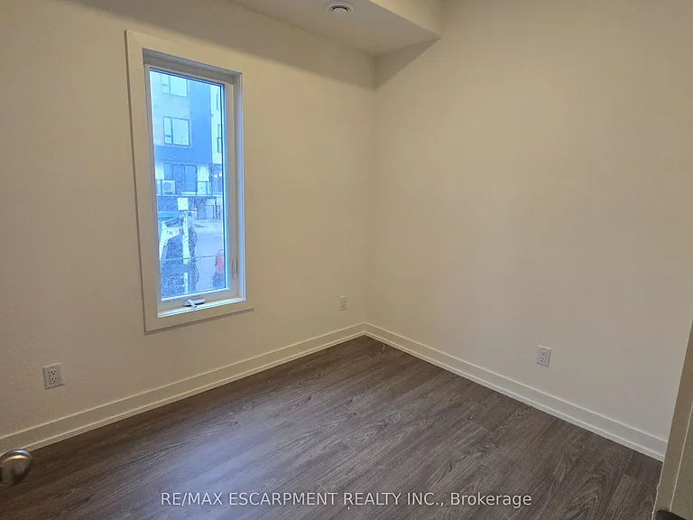 16 Melbourne Ave #210B — Photo 15