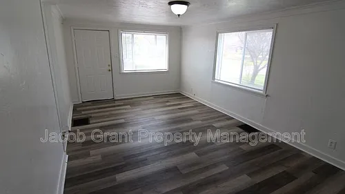 1282 Highland Dr #2 Photo 1 1282 Highland Dr #2 Photo 1