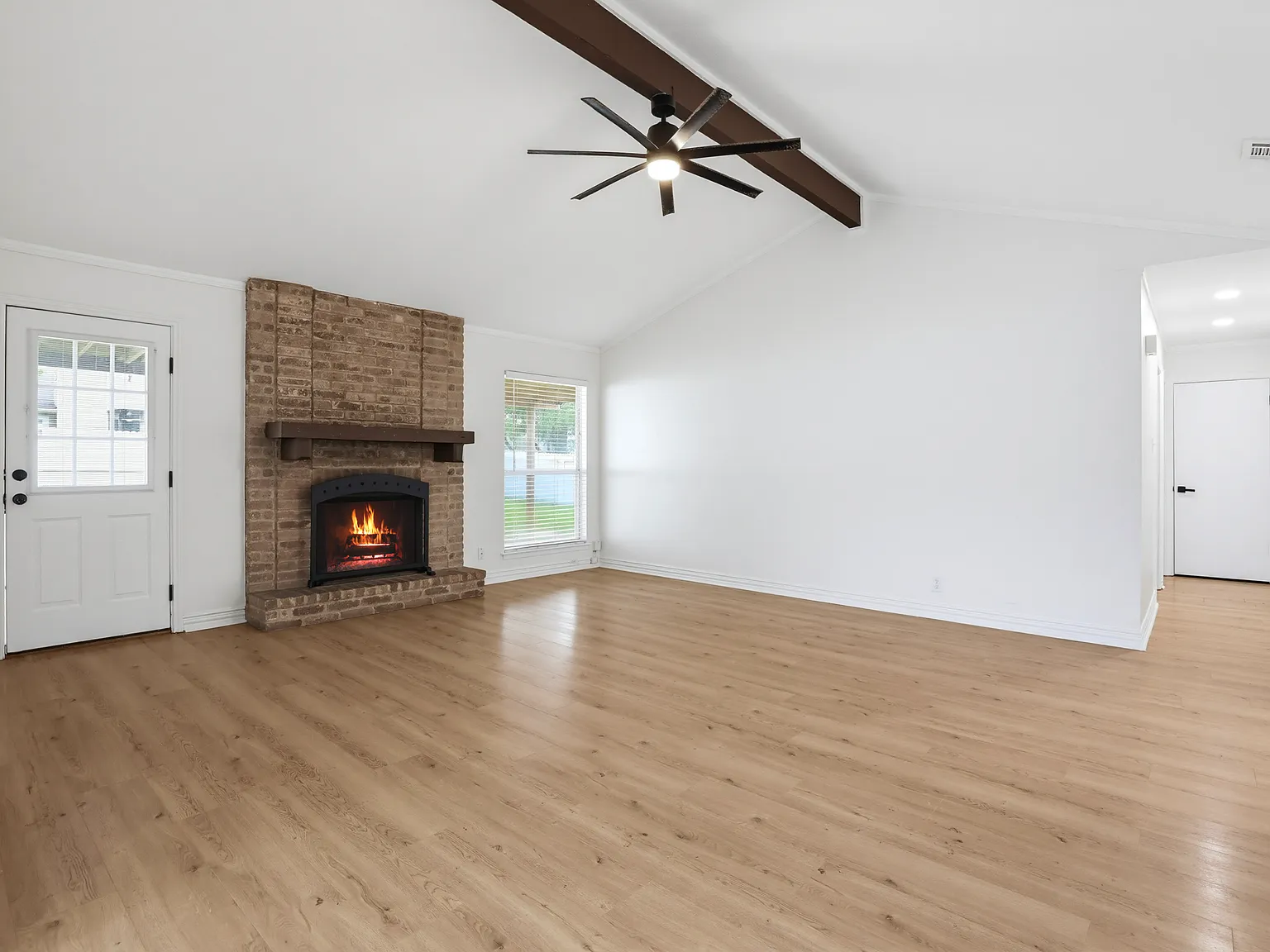 3 bed, 1325 sqft, $1,650 — Photo 3