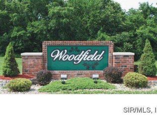 Sheffield Pl, Alton, IL 62002