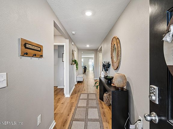 5th image of 2195 WILLOW SPRINGS Drive
