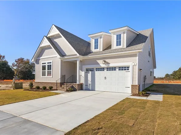 8 Apron Dr, Suffolk, VA 23434