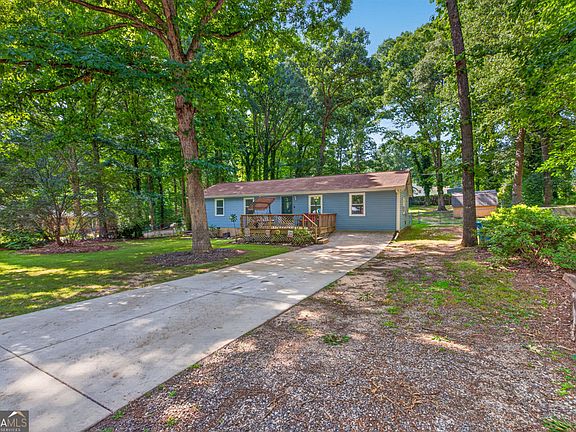 3rd image of 869 Rock Oak Ln