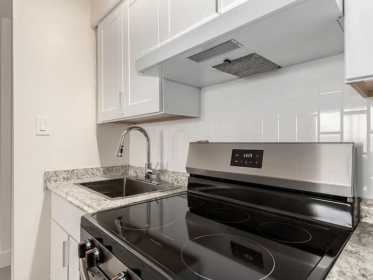 608 N. 9th St. — Photo 19