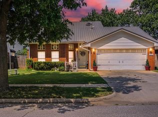 2312 Buckhorn Dr, Norman, OK 73072