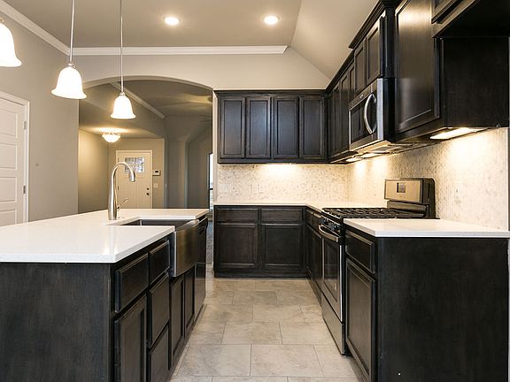 5th image of 14000 Celeste Ln
