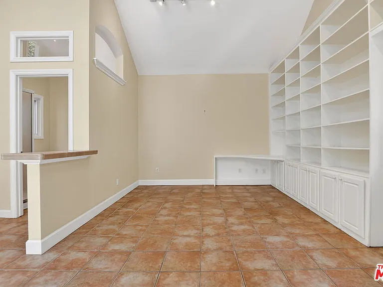 10341 Keswick Ave — Photo 37