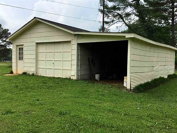 3rd image of 204 Hilldale Dr