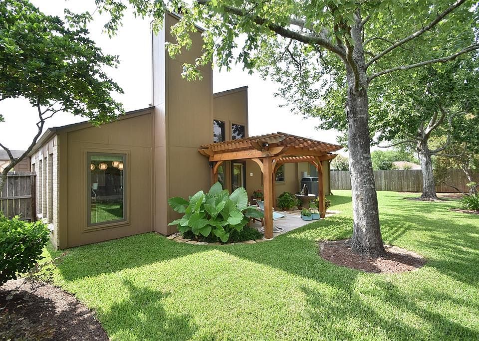 1st image of 3223 E Rangecrest Pl