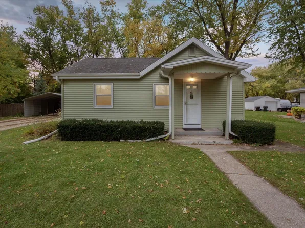 11523 N Maple Dr, Edgerton, WI 53534