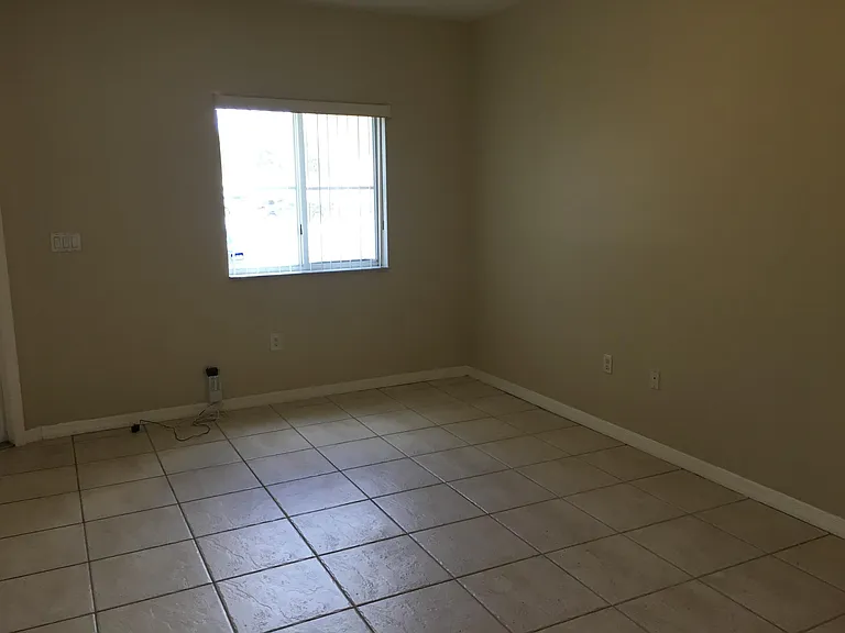 1700 SE 31st Ct #1700 — Photo 13