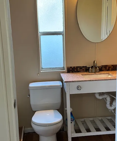206 S Bass St — Photo 5