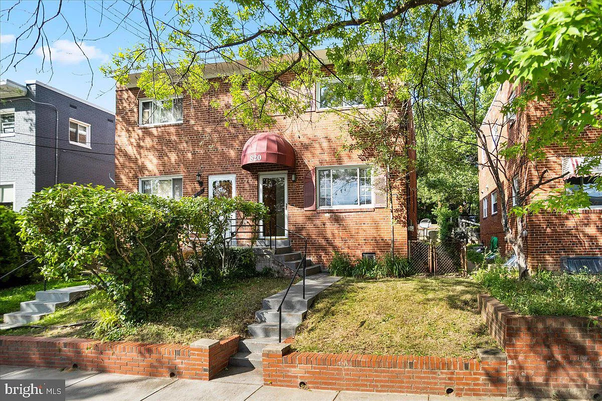 820 Oglethorpe St NE photo 1
