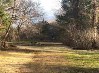 2624 Freeport Rd, Rockton, IL 61072