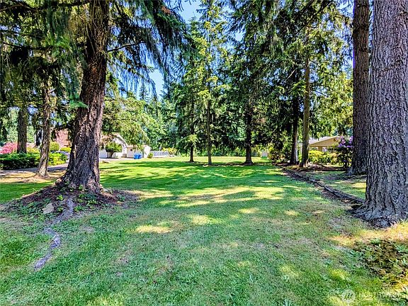 3rd image of 73 XX 25th Avenue E