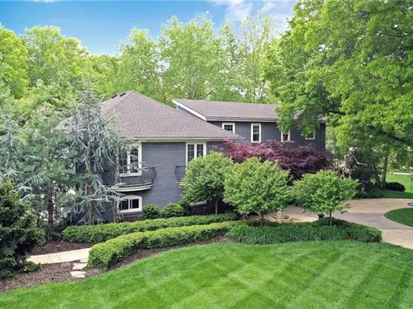 4303 W 92nd Ter, Prairie Village, KS 66207