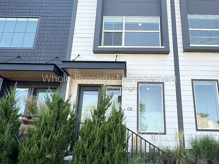 3715 Jason St #2 — Photo 1