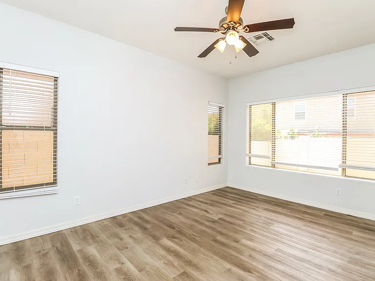 2930 E Brown Rd #15 — Photo 4