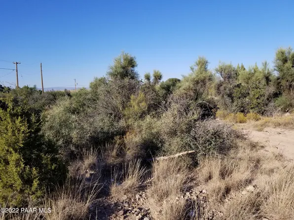 20638 E Cedar Canyon Dr, Mayer, AZ 86333