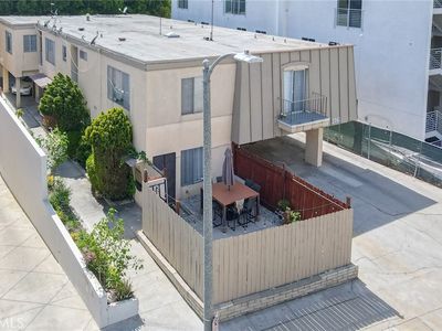 3961 Moore St, Los Angeles, CA, 90066