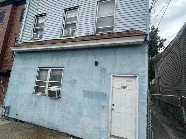 107 Mill St, Paterson, NJ 07501