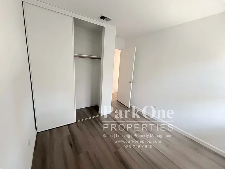 2848 Saint Joseph Dr — Photo 13