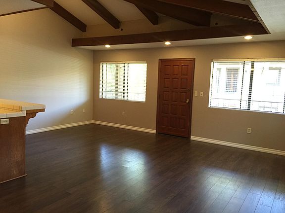 5th image of 17200 Newhope St APT 322A
