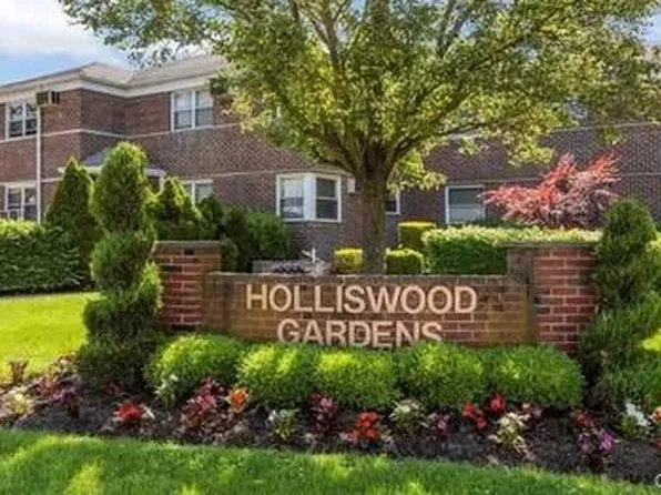 196-08 Pompeii Avenue #1B, Hollis, NY 11423