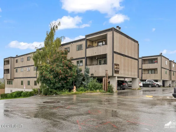 201 Barrow St APT 207, Anchorage, AK 99501