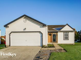 230 Monarch Dr, Pataskala, OH 43062