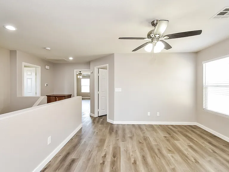 9521 Colorado Blue St — Photo 14