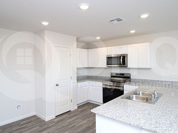4th image of 3820 N Zapotec Ave