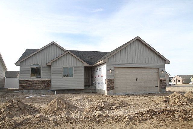 1st image of 2717 Clarence Pl