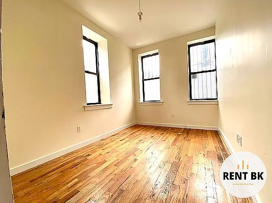 3rd image of 591 Franklin Ave #1A