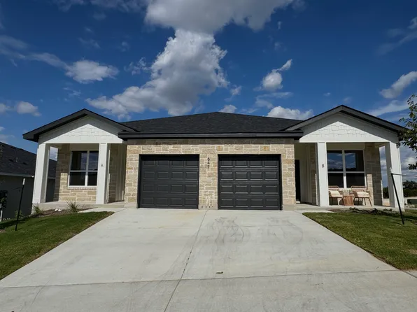 647 Pacific Crest Trl, Copperas Cove, TX