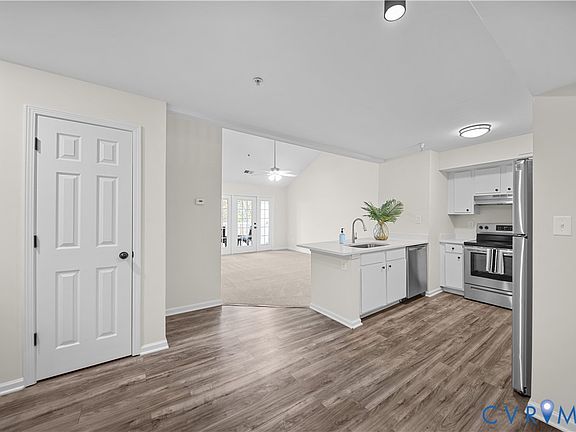 4th image of 704 Bristol Village Dr APT 301