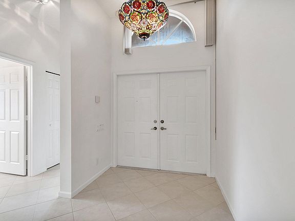 2nd image of 7286 Haviland Circle