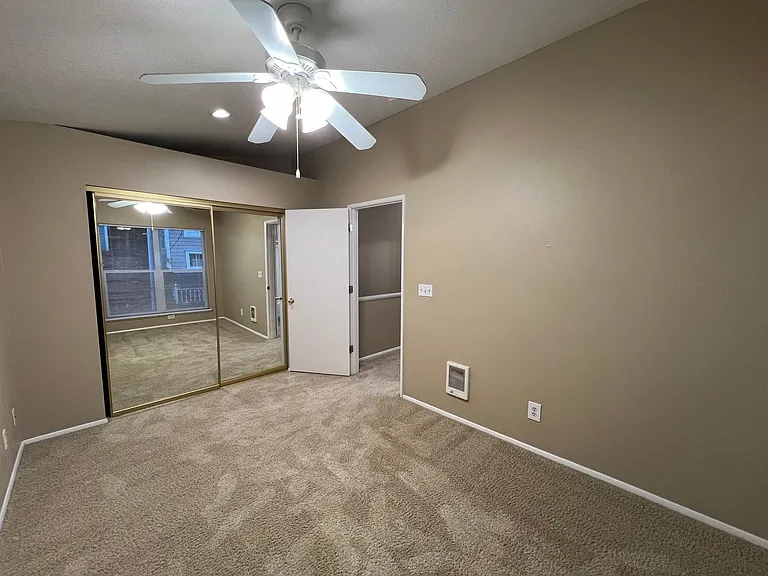 Goose Hollow Townhomes — Photo 21