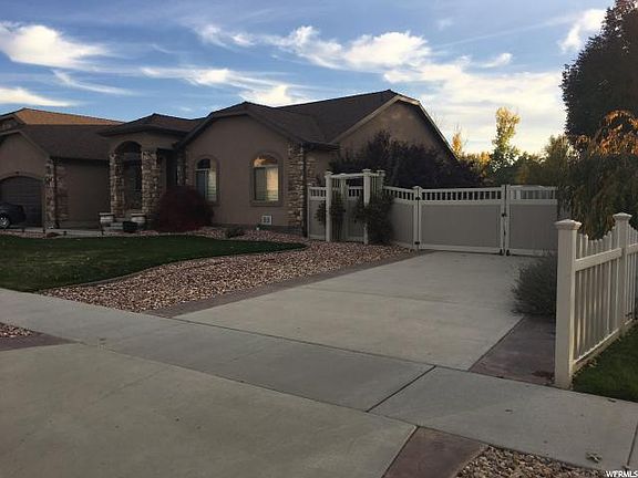 5th image of 696 S Spanish Fields Dr