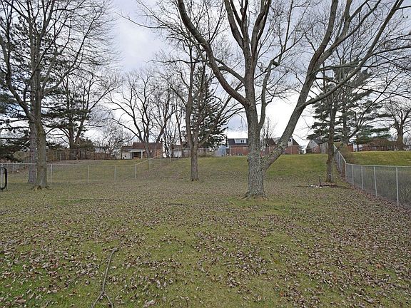 5th image of 998 Jonquil Ln