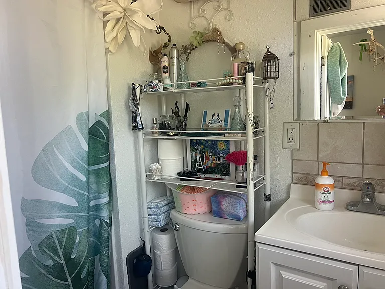 304 S Silver Lake St #C — Photo 16