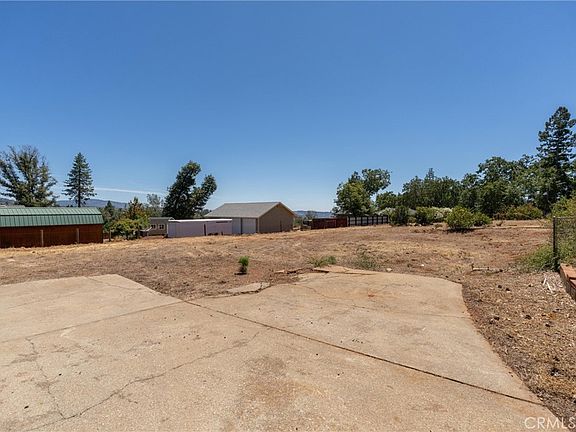 3rd image of 4984 Ravelle Ct