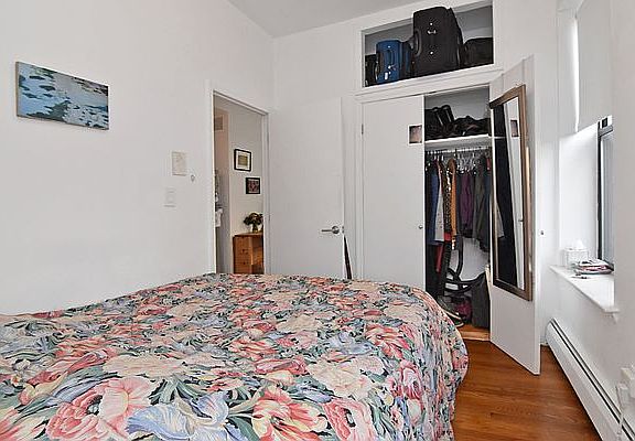 5th image of 100 Stanton St APT 3A