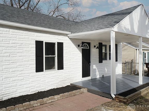 3rd image of 441 Valley View Dr