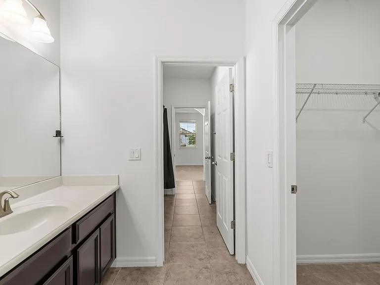 14978 Fells Ln #14978 — Photo 39