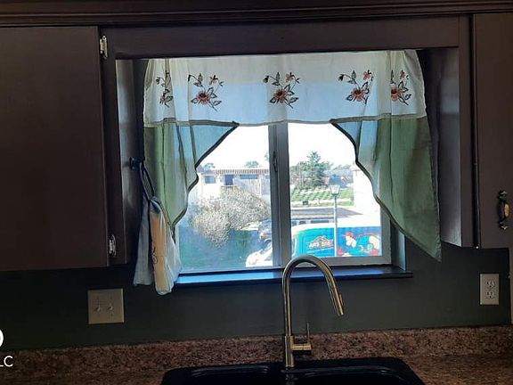4th image of 2721 Del Prado Dr